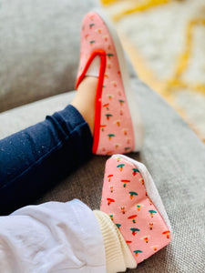Maya, la chaussette qui surf