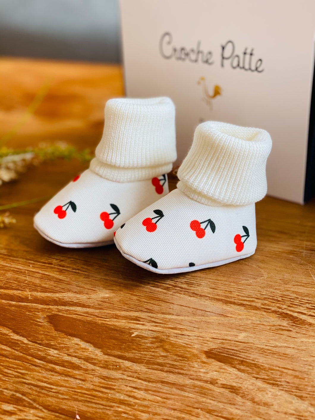 Lou, la chaussette cerise
