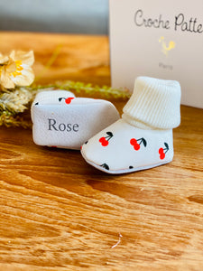 Lou, la chaussette cerise